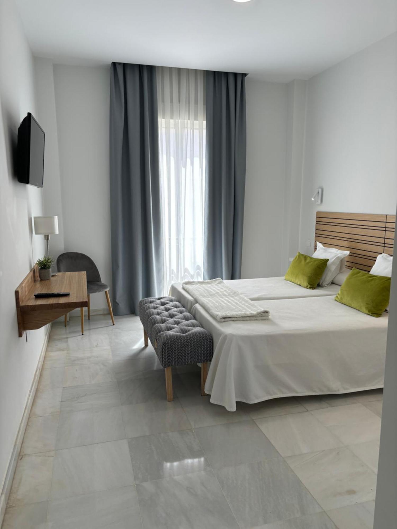 Hotel Lince Aznalcazar Exterior photo